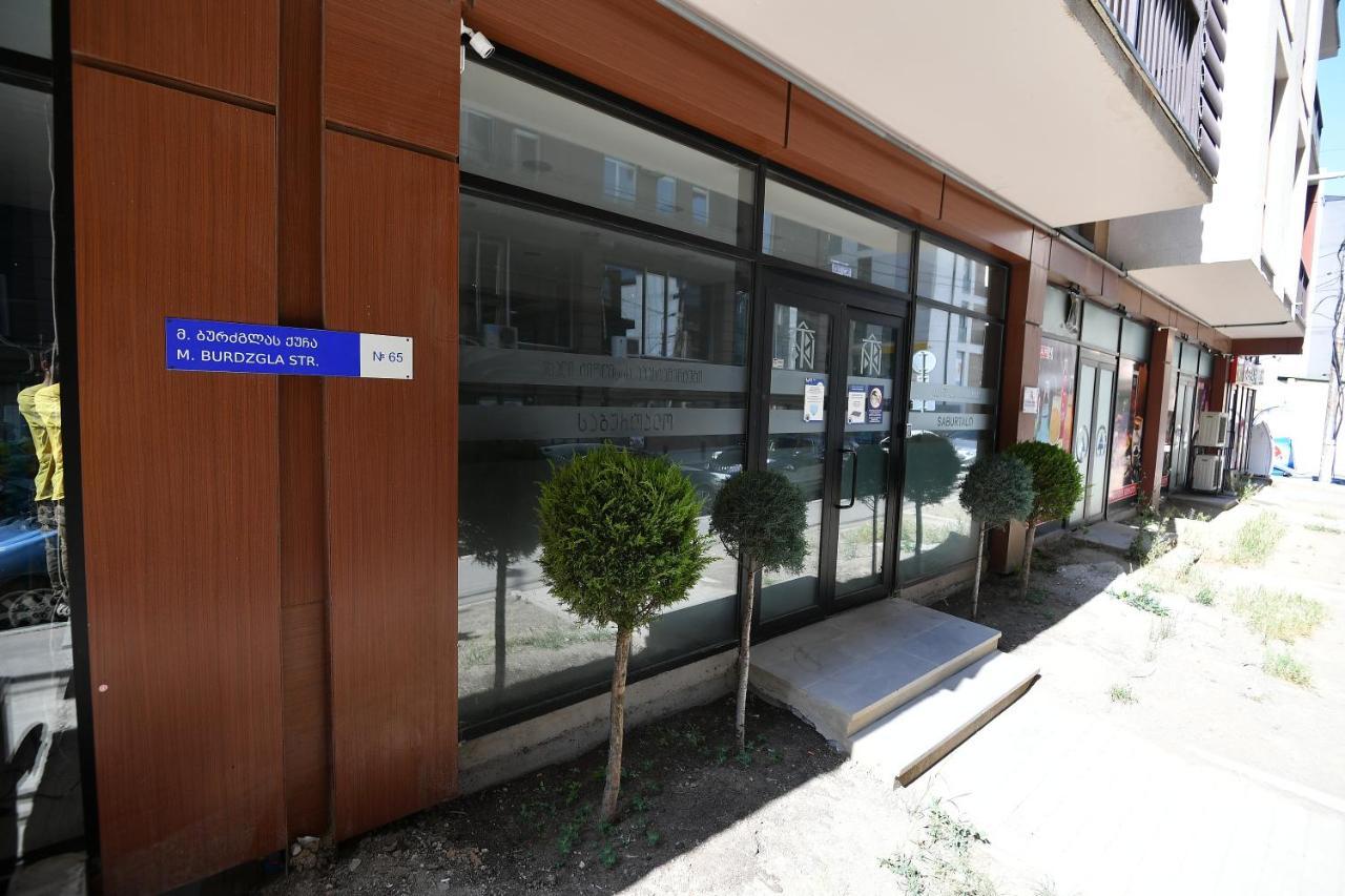Capsuleplus Saburtalo Tbilisi Exterior photo